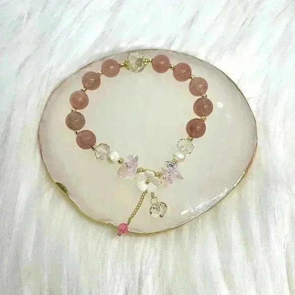 Lily Crystal Crystal Bracelet - Picture 5 of 8